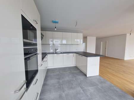Einbauküche - Etagenwohnung in 61449 Steinbach mit 122m² mieten
