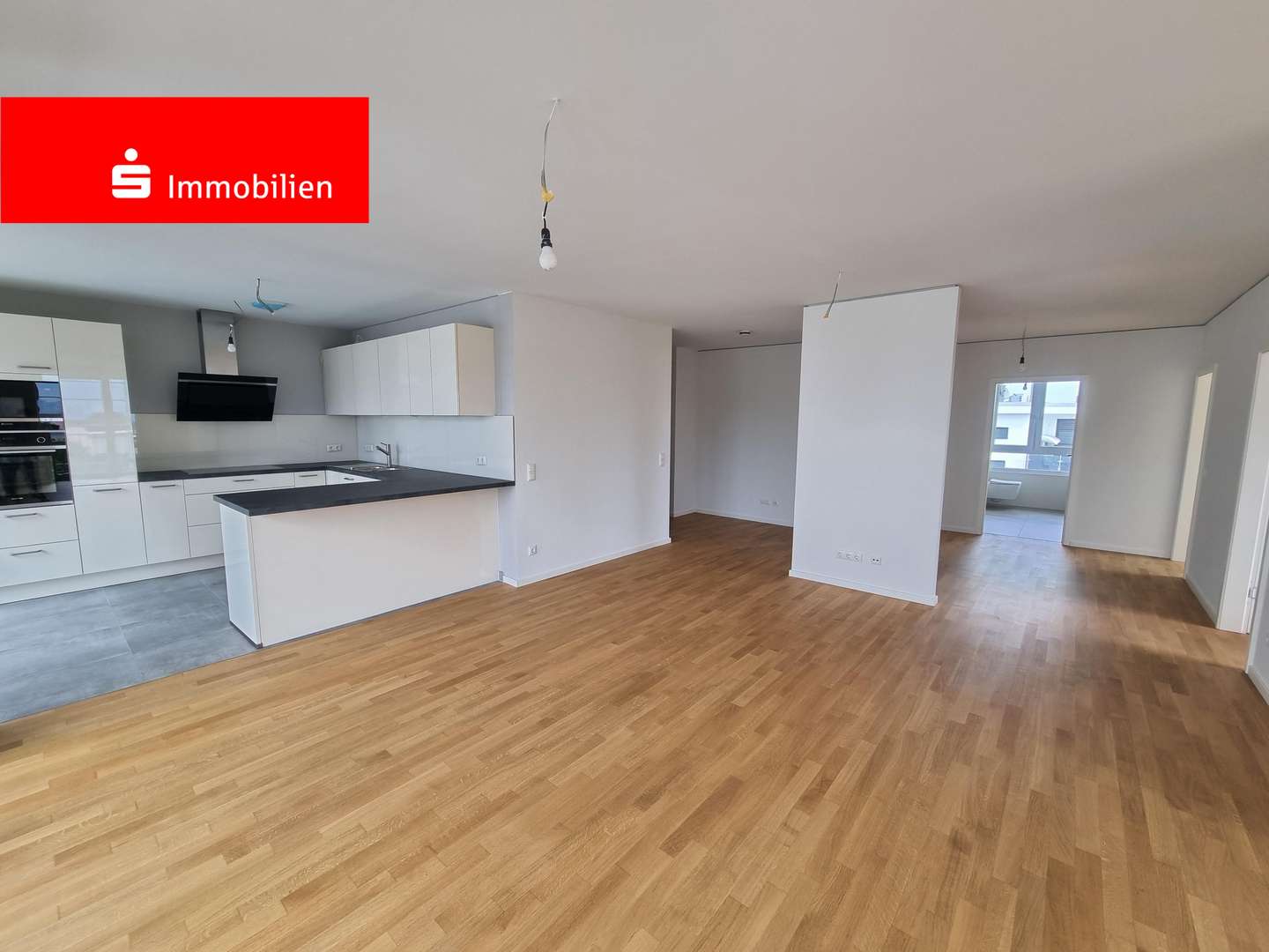 Wohn- und Essbereich mit Küche - Etagenwohnung in 61449 Steinbach mit 122m² mieten