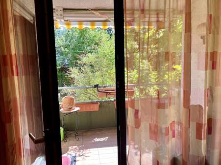 Balkon - Erdgeschosswohnung in 64291 Darmstadt mit 77m² kaufen