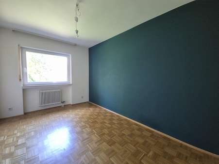Zimmer 1 - Erdgeschosswohnung in 61440 Oberursel mit 108m² kaufen