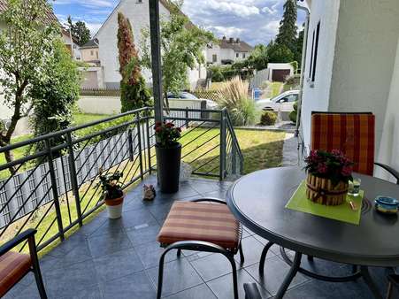 Balkon - Zweifamilienhaus in 63322 Rödermark mit 158m² kaufen