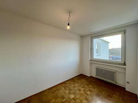 Zimmer Zimmer - Etagenwohnung in 61381 Friedrichsdorf mit 78m² kaufen