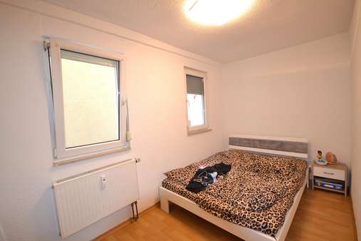 Schlafzimmer - Etagenwohnung in 70327 Stuttgart mit 55m² kaufen