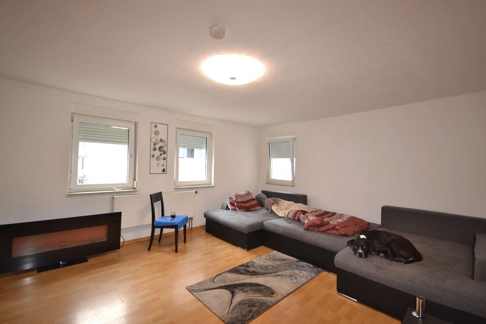 Wohnzimmer - Etagenwohnung in 70327 Stuttgart mit 55m² kaufen