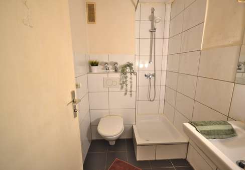 Badezimmmer Badezimmmer - Erdgeschosswohnung in 71065 Sindelfingen mit 23m² kaufen