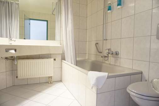Badezimmer - Maisonette-Wohnung in 71083 Herrenberg mit 55m² als Kapitalanlage kaufen