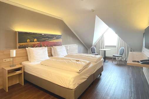 Schlafzimmer - Maisonette-Wohnung in 71083 Herrenberg mit 55m² als Kapitalanlage kaufen