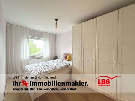 Schlafzimmer - Etagenwohnung in 68753 Waghäusel mit 81m² kaufen