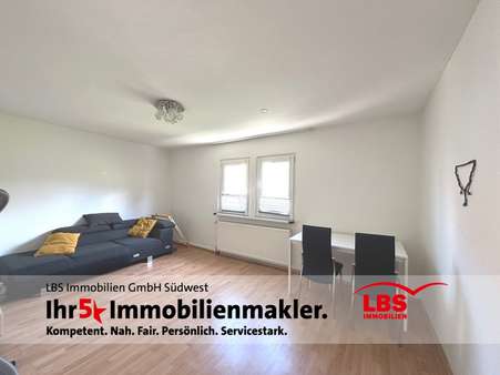 Schlafzimmer Dachgeschoss - Einfamilienhaus in 76187 Karlsruhe mit 163m² kaufen