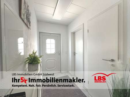 Eingangsbereich - Doppelhaushälfte in 68519 Viernheim mit 138m² kaufen