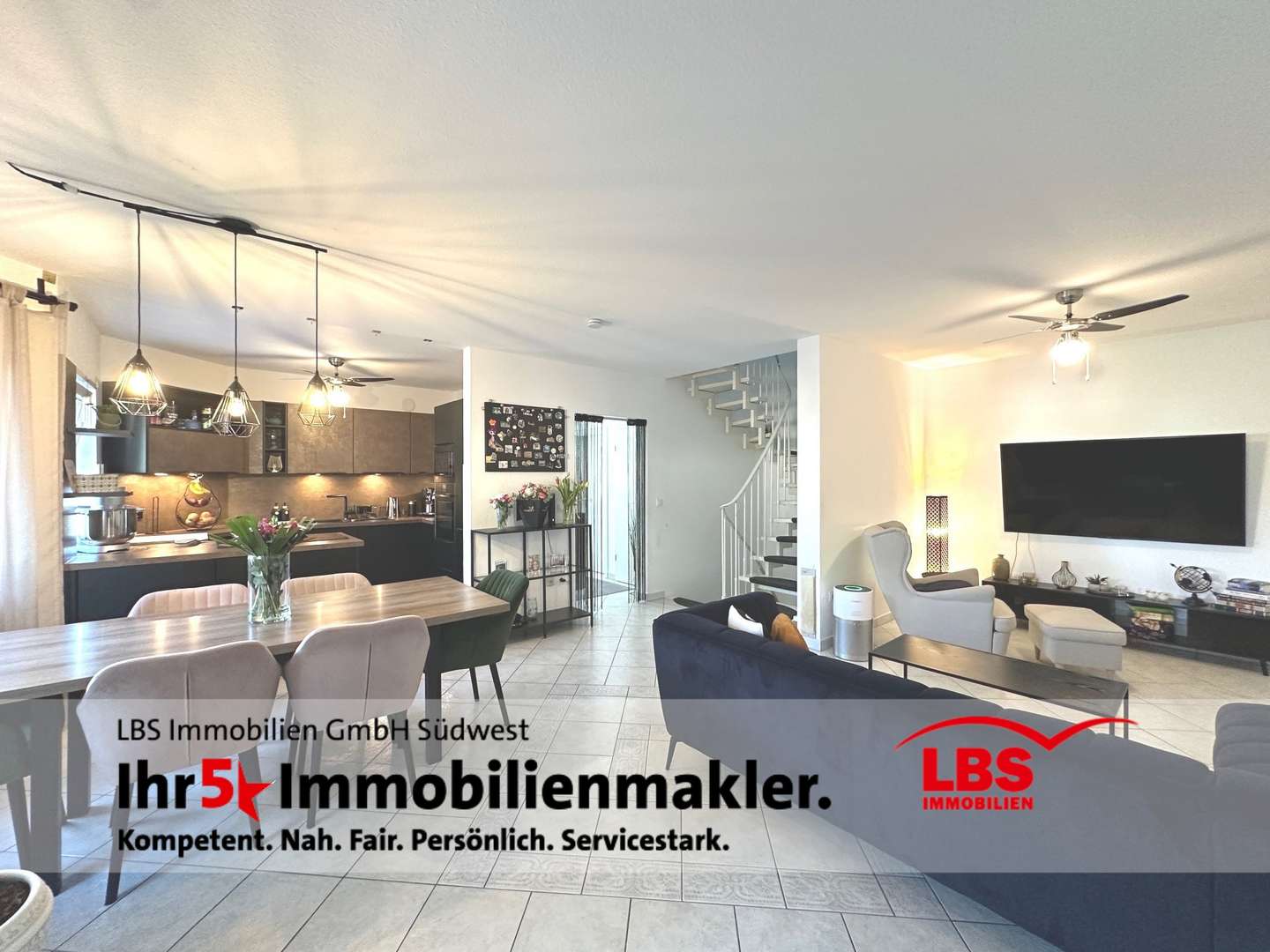 Wohnbereich - Doppelhaushälfte in 68519 Viernheim mit 138m² kaufen