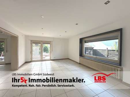 Wohnzimmer EG Wohnzimmer EG - Einfamilienhaus in 68794 Oberhausen-Rheinhausen mit 176m² kaufen