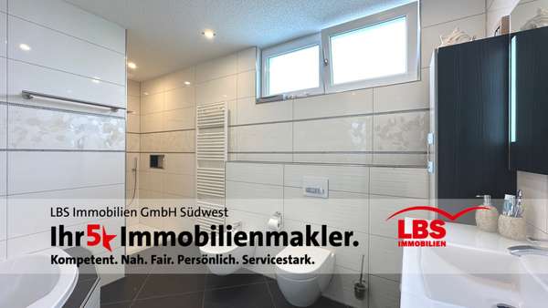 Badezimmer EG Badezimmer EG - Zweifamilienhaus in 76661 Philippsburg mit 229m² kaufen
