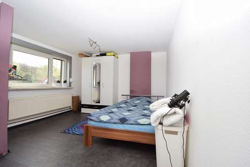 Schlafzimmer - Doppelhaushälfte in 25421 Pinneberg mit 150m² kaufen