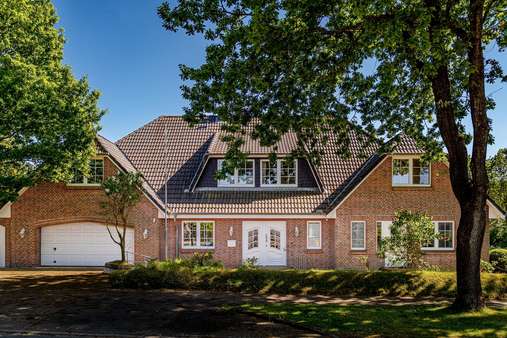 Wer will denn hier schön wohnen? Wer will denn hier schön wohnen? - Zweifamilienhaus in 25746 Wesseln mit 309m² kaufen