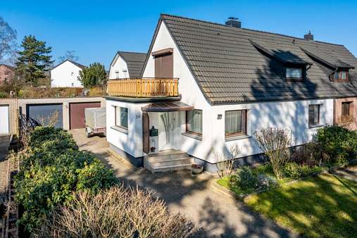 Mehrgenerationshaus. - Doppelhaushälfte in 22844 Norderstedt mit 204m² kaufen