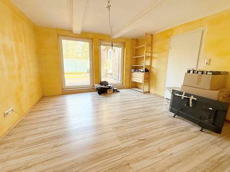 Büro mit Terrassenzugang - Mehrfamilienhaus in 25524 Itzehoe mit 167m² kaufen