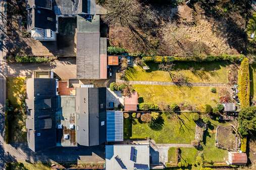 Vogelperspektive vom Grundstück Vogelperspektive vom Grundstück - Doppelhaushälfte in 22844 Norderstedt mit 204m² kaufen