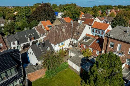 Gartenansicht. - Mehrfamilienhaus in 25348 Glückstadt mit 182m² kaufen