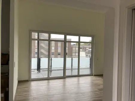 Exklusive Penthouse-Wohnung neben Villa Marx - einmalige Möglichkeit! 