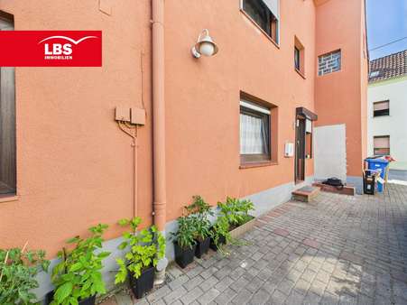 Zweifamilienhaus in 53547 Dattenberg mit 156m² kaufen