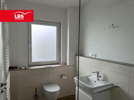 Badezimmer Badezimmer - Dachgeschosswohnung in 41748 Viersen mit 68m² kaufen
