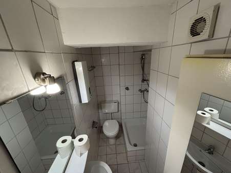 Badezimmer Badezimmer - Wohnung in 53115 Bonn mit 23m² kaufen