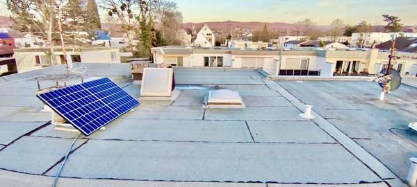Flachdach mit Solaranlage - Reihenmittelhaus in 53604 Bad Honnef mit 102m² günstig kaufen
