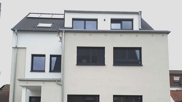 Titel - Etagenwohnung in 63512 Hainburg mit 106m² kaufen