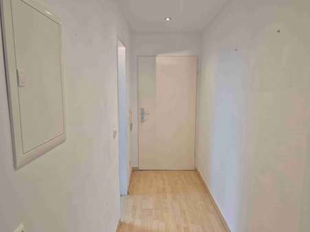 Flur - Wohnung in 63165 Mühlheim mit 40m² kaufen
