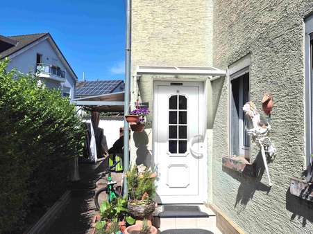 Eingang Eingang - Zweifamilienhaus in 63165 Mühlheim mit 207m² kaufen