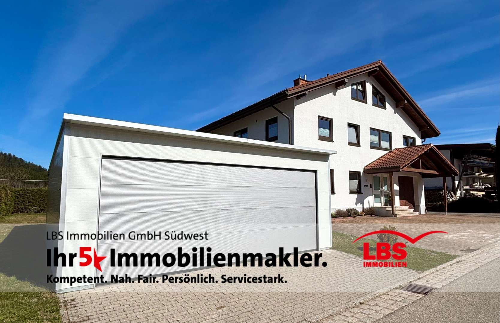 Doppelgarage mit PV-Anlage - Einfamilienhaus in 79822 Titisee-Neustadt mit 160m² kaufen