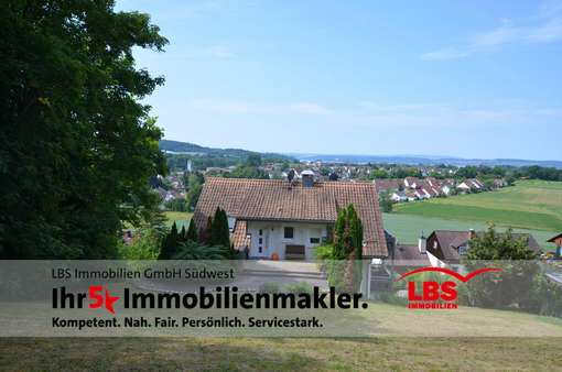 großz. Grundstück mit Seeblick großz. Grundstück mit Seeblick - Mehrfamilienhaus in 88690 Uhldingen-Mühlhofen mit 260m² kaufen