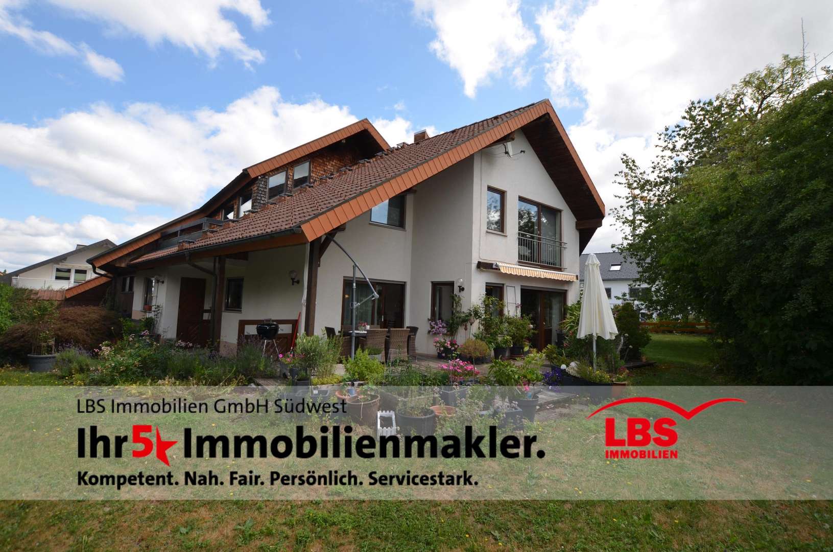 Ansicht mit Terrasse und Garten Ansicht mit Terrasse und Garten - Einfamilienhaus in 79843 Löffingen mit 200m² kaufen