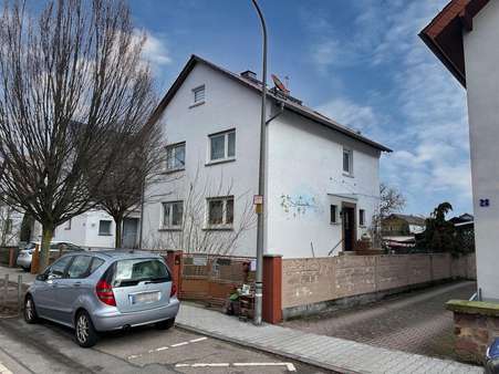 Außenansicht - Einfamilienhaus in 64653 Lorsch mit 198m² kaufen