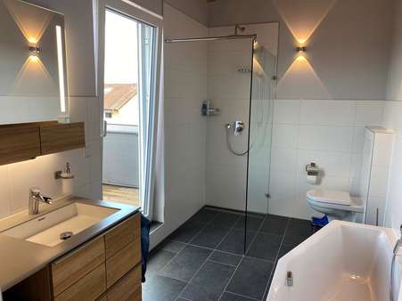 Badezimmer  - Maisonette-Wohnung in 64683 Einhausen mit 123m² kaufen