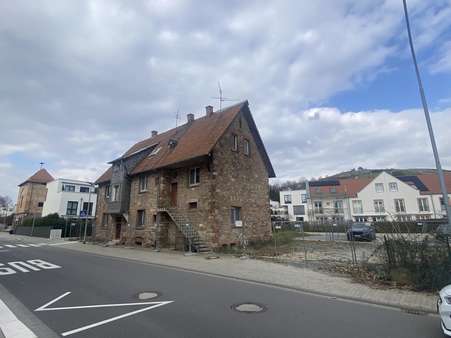 SÜD - OST - Straßenansicht - Grundstück in 64625 Bensheim mit 940m² kaufen