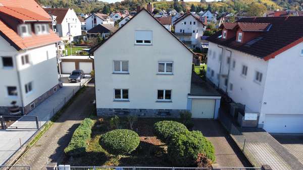 Außenansicht  - Zweifamilienhaus in 64625 Bensheim mit 173m² kaufen