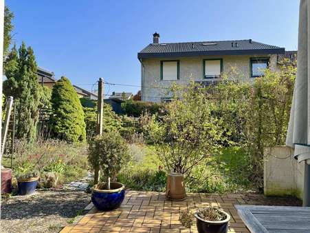 Terrasse und Garten - Reihenendhaus in 64625 Bensheim mit 201m² kaufen