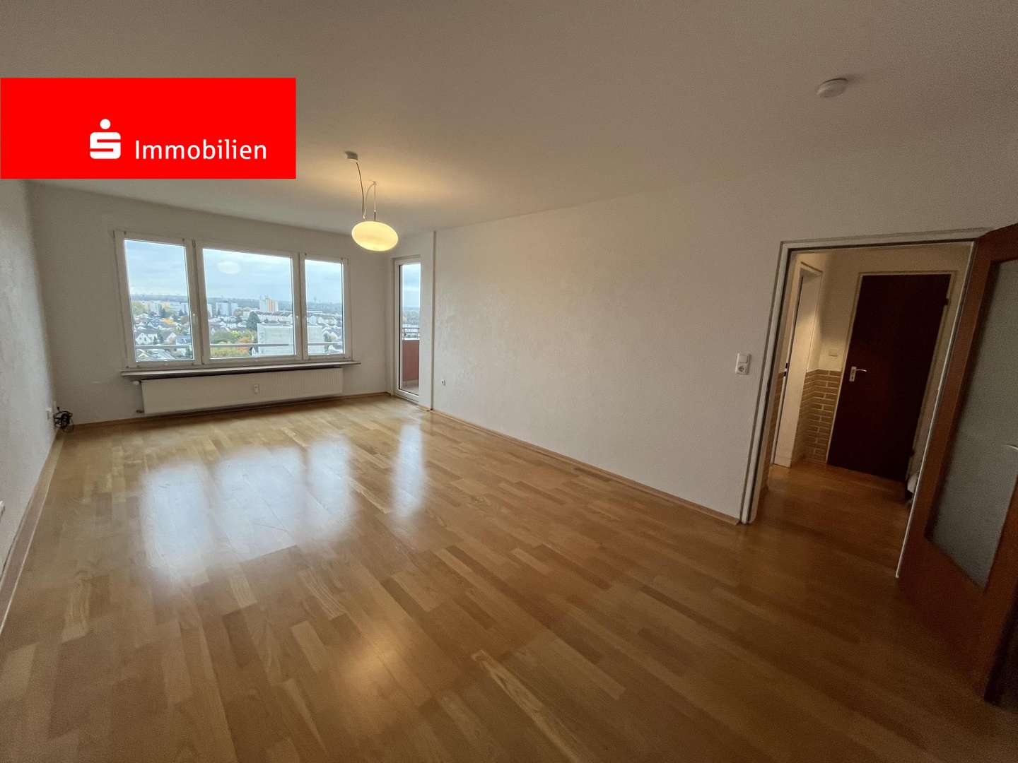 großes Wohnzimmer - Etagenwohnung in 64625 Bensheim mit 97m² kaufen