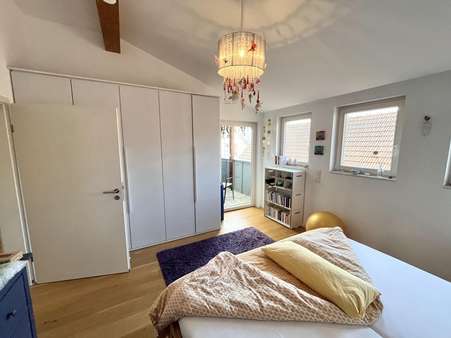 Schlafzimmer Schlafzimmer - Dachgeschosswohnung in 64686 Lautertal mit 109m² kaufen