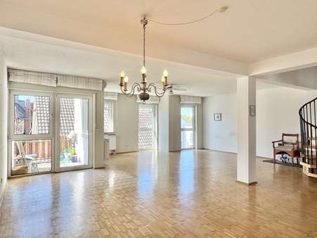 Wohn- und Essbereich - Maisonette-Wohnung in 64625 Bensheim mit 142m² kaufen