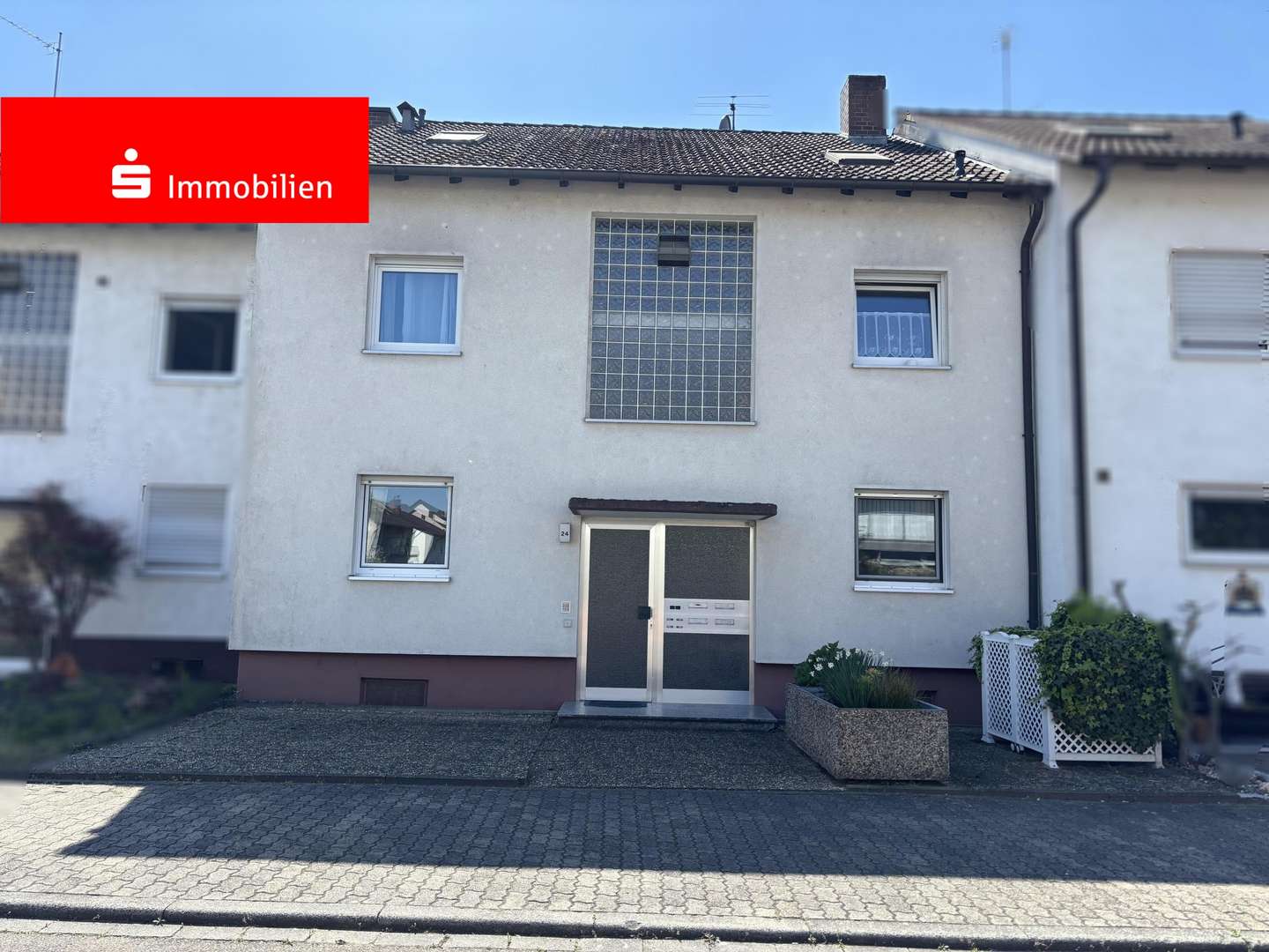 Straßenansicht - Zweifamilienhaus in 68775 Ketsch mit 256m² kaufen