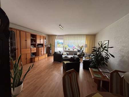 Wohnzimmer EG - Zweifamilienhaus in 68775 Ketsch mit 256m² kaufen