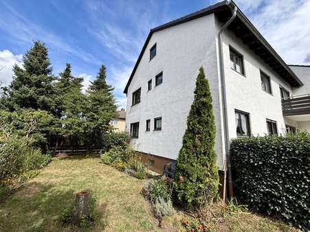 seitlicher Garten - Reihenendhaus in 64625 Bensheim mit 152m² kaufen