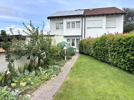 Außenansicht - Doppelhaushälfte in 64653 Lorsch mit 134m² kaufen