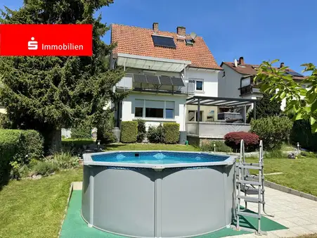 Wohnen wie im Urlaub - Charmantes Einfamilienhaus mit Garten und Pool