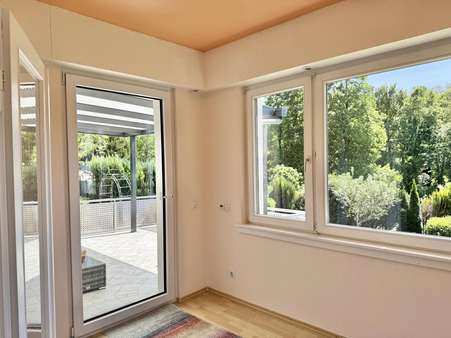 Ausgang Terrasse Ausgang Terrasse - Einfamilienhaus in 64625 Bensheim mit 134m² kaufen