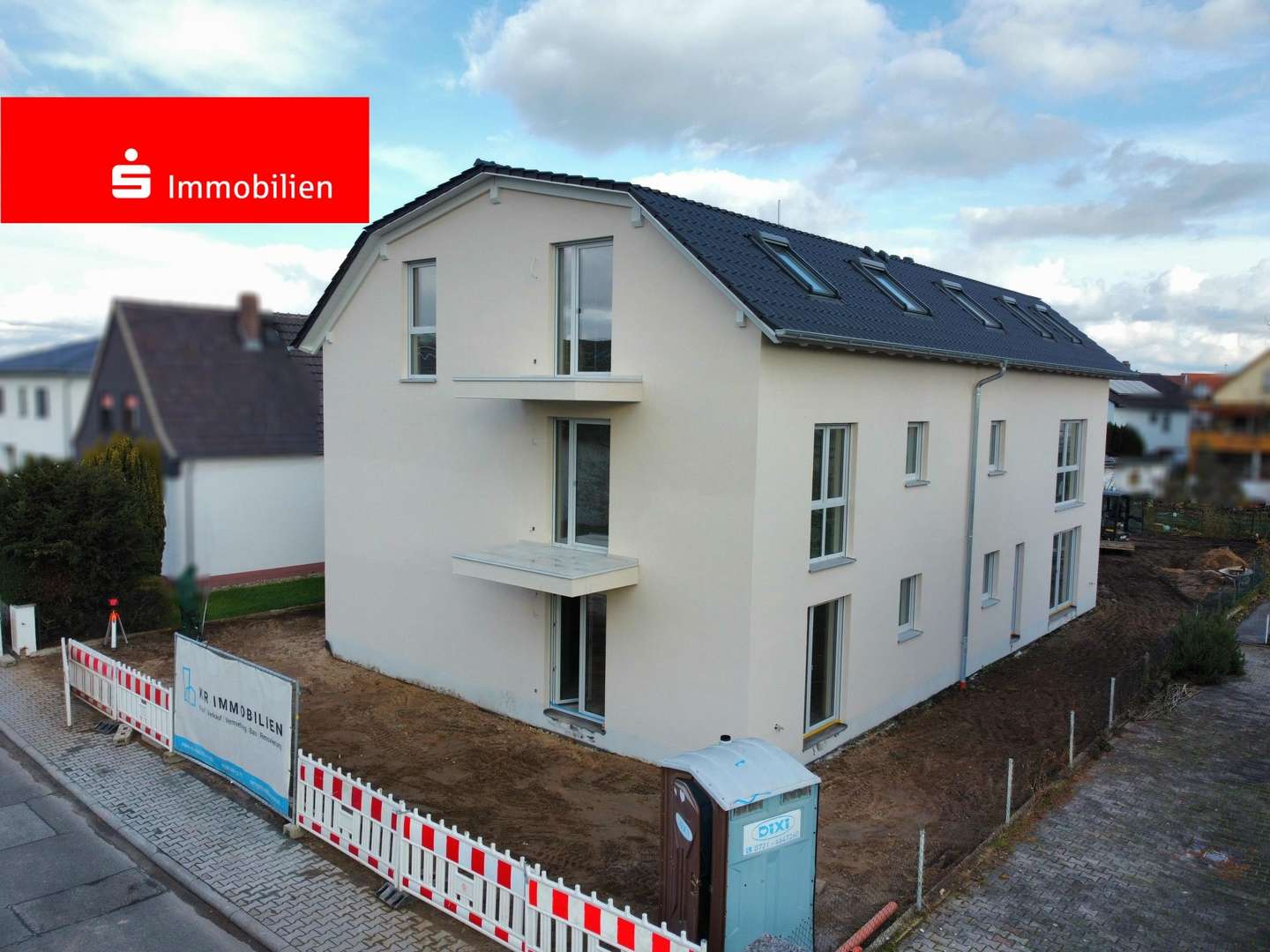 Drohnenaufnahme - Erdgeschosswohnung in 68623 Lampertheim mit 86m² kaufen