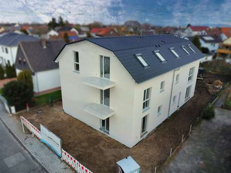 Drohnenaufnahme - Erdgeschosswohnung in 68623 Lampertheim mit 86m² kaufen
